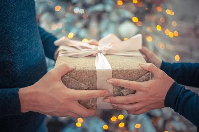 Les Meilleures Astuces pour Revendre vos Cadeaux de Noël facilement