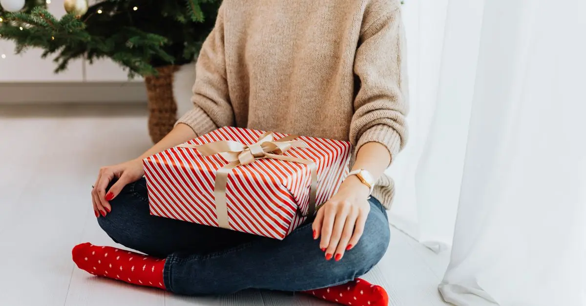 Comment préparer vos cadeaux de Noël pour une revente réussie