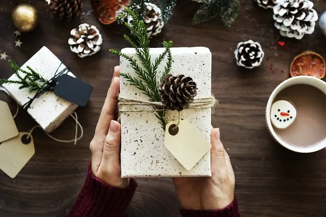 Comment Évaluer le Prix Idéal pour Revendre Vos Cadeaux