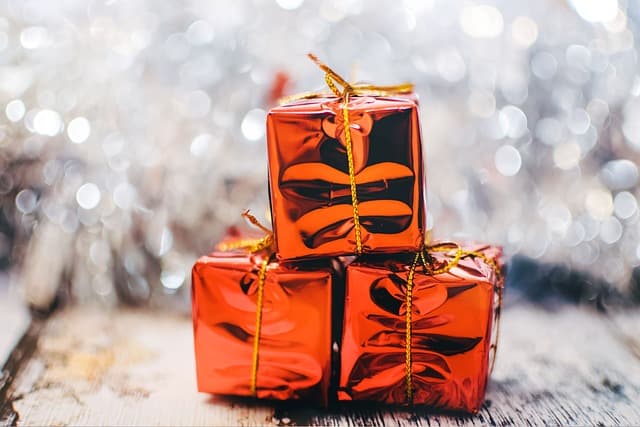 Comment choisir le bon moment pour revendre vos cadeaux de Noël